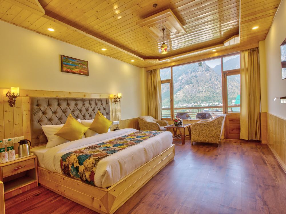 Hotel In Manali